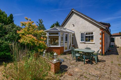 3 bedroom bungalow for sale, Park Street Lane, Park Street, AL2