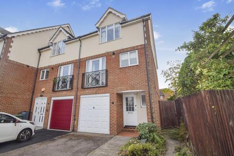 4 bed house for rent in Hobart Quay, Eastbourne BN23