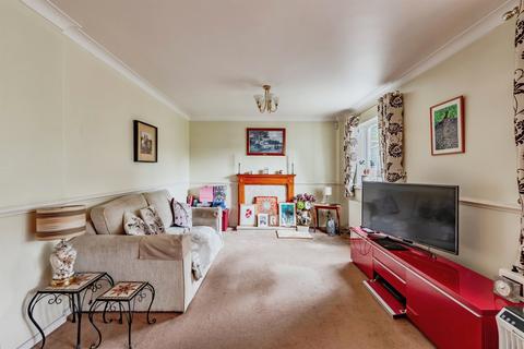 3 bedroom detached house for sale, Tinsley Close, Crawley
