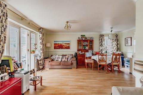 3 bedroom detached house for sale, Tinsley Close, Crawley