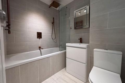 1 bedroom flat for sale, Bromley Road, Beckenham, BR3