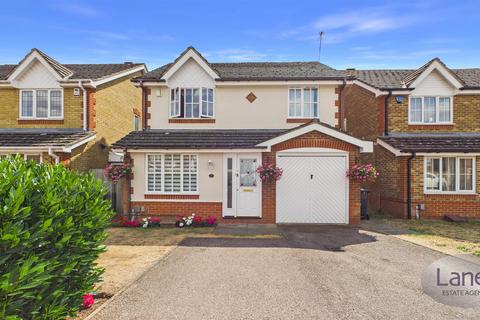 Dairyglen Avenue, Cheshunt,