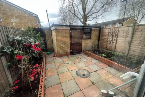 5 bedroom townhouse to rent, East Ham, E6