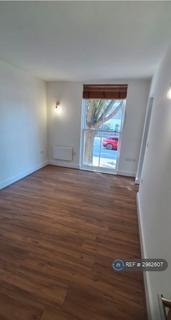 2 bedroom flat to rent, New Dover Road, Canterbury, CT1