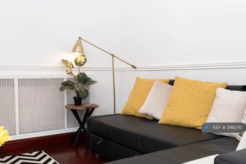 undefined, Stamford Road, London, N15