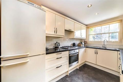 2 bedroom terraced house for sale, Bowater Place, London SE3