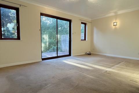 4 bedroom end of terrace house for sale, Beacon Drive, Bean, DA2 8BG