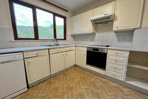 4 bedroom end of terrace house for sale, Beacon Drive, Bean, DA2 8BG