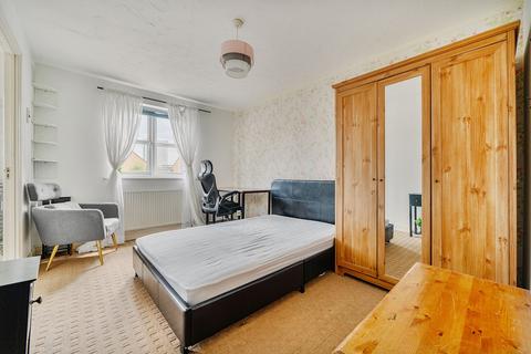 undefined, Plough Way, London, SE16