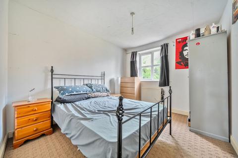 undefined, Plough Way, London, SE16