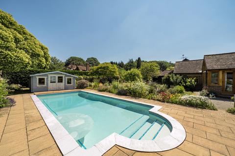 2 bedroom detached house for sale, Storrington - Rock Road