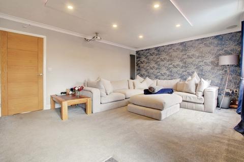 4 bedroom detached house for sale, Dock Road, Chatteris