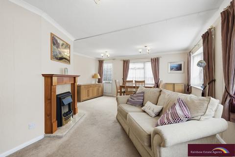 2 bedroom park home for sale, Theobalds Park Road, Enfield