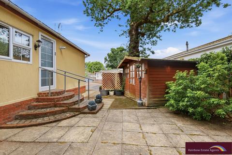 2 bedroom park home for sale, Theobalds Park Road, Enfield