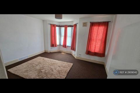 1 bedroom flat to rent, Browning Road, London, E12
