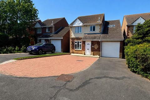 4 bedroom detached house for sale, Anne Boleyn Close, Eastchurch, Sheerness