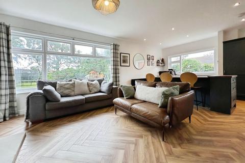 3 bedroom bungalow for sale, The Rise, Newcastle Upon Tyne NE20