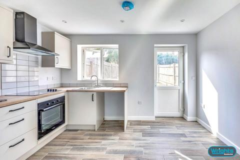 2 bedroom terraced house to rent, Westfield Close, Trowbridge