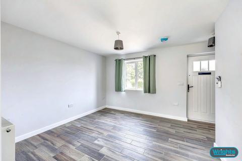2 bedroom terraced house to rent, Westfield Close, Trowbridge