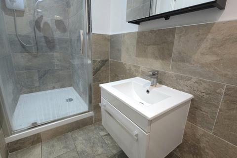 1 bedroom apartment to rent, RM1 1SX