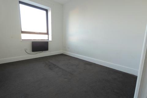 1 bedroom apartment to rent, RM1 1SX