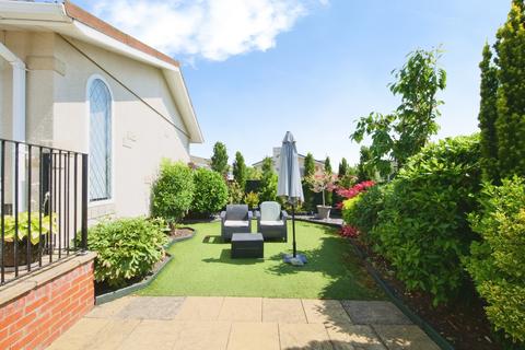 2 bedroom park home for sale, Meadowside, Linton-on-Ouse, York, YO30