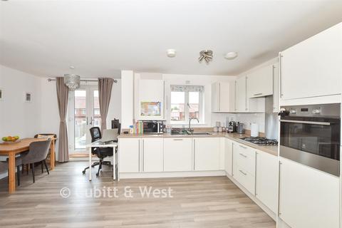 2 bedroom flat for sale, Opal House, Crawley RH10