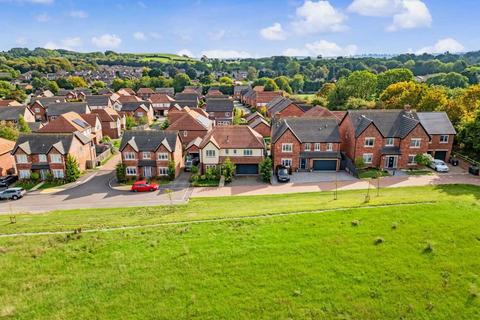 5 bedroom detached house for sale, 51 Buttercup Drive, Daventry, NN11 4FW