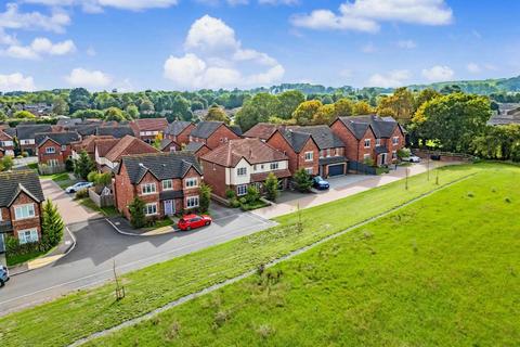 5 bedroom detached house for sale, 51 Buttercup Drive, Daventry, NN11 4FW