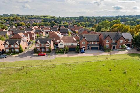 5 bedroom detached house for sale, 51 Buttercup Drive, Daventry, NN11 4FW