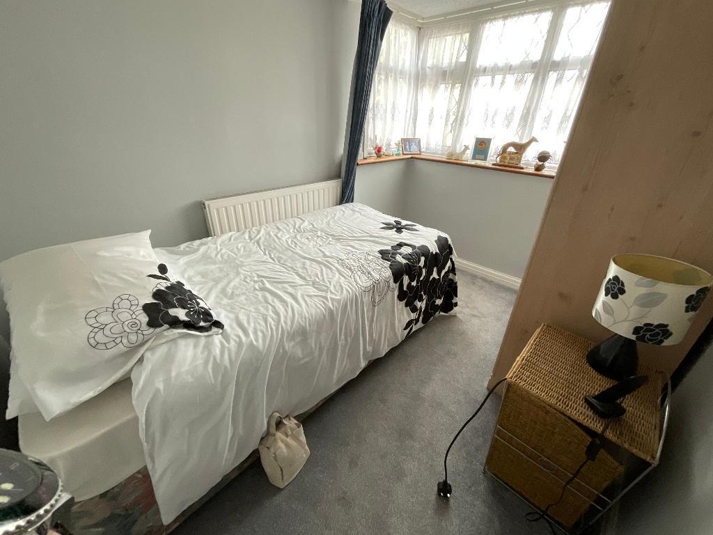 BEDROOM TWO 9'3 x 6'10