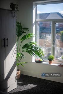 1 bedroom in a house share to rent, Ince Green Lane, Wigan, WN3