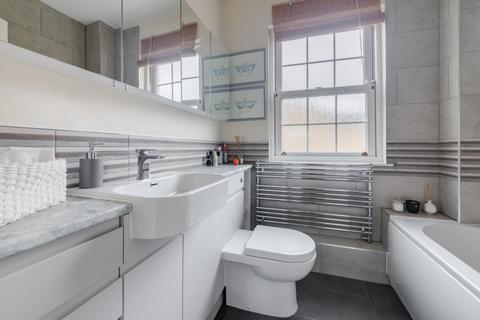 4 bedroom terraced house for sale, Sovereign Crescent, London, SE16