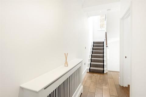 4 bedroom terraced house to rent, Trevor Square, Knightsbridge, London, SW7