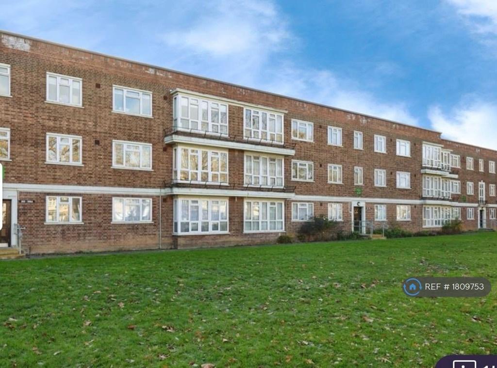 Apartment in London - View 3