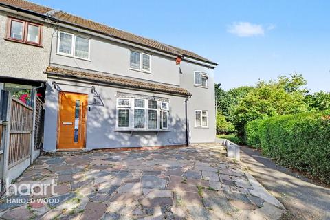 Retford Road, Harold Hill