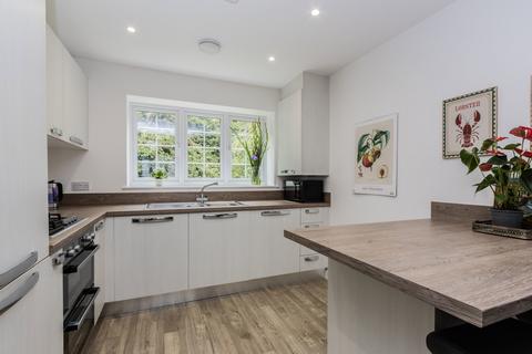 2 bedroom semi-detached house for sale, Woodham Close, Hawkhurst