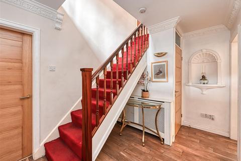 5 bedroom detached house for sale, Greenhill Gardens, Wombourne, Wolverhampton