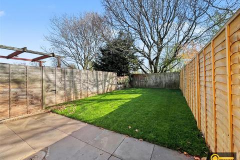 2 bedroom semi-detached house for sale, Penshurst Way, Maple Park