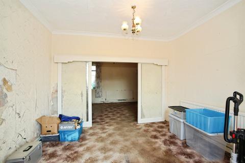 4 bedroom end of terrace house for sale, St. Cenydd Road, Caerphilly