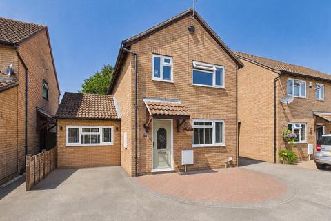 3 bedroom detached house for sale, Doverdale Drive, Longlevens, Gloucester