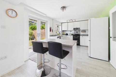 3 bedroom detached house for sale, Doverdale Drive, Longlevens, Gloucester