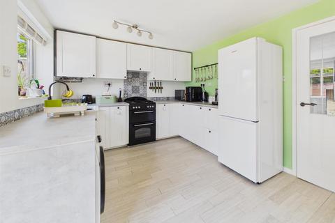 3 bedroom detached house for sale, Doverdale Drive, Longlevens, Gloucester