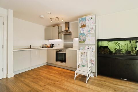 2 bedroom flat for sale, Captains Garden, Fishponds, Bristol, BS16