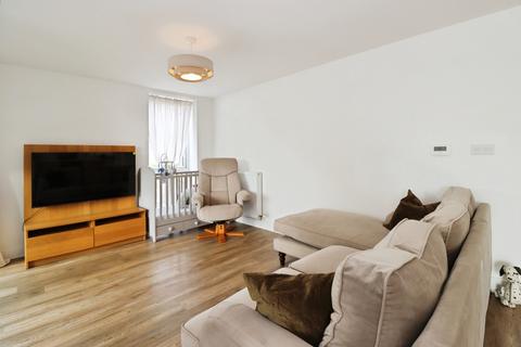 2 bedroom flat for sale, Captains Garden, Fishponds, Bristol, BS16