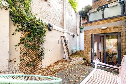 Babik Court, 132 Shacklewell Lane, Hackney, E8