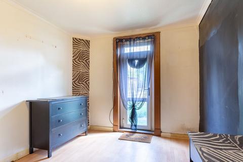 2 bedroom flat for sale, Stenhouse Cottages, Edinburgh EH11