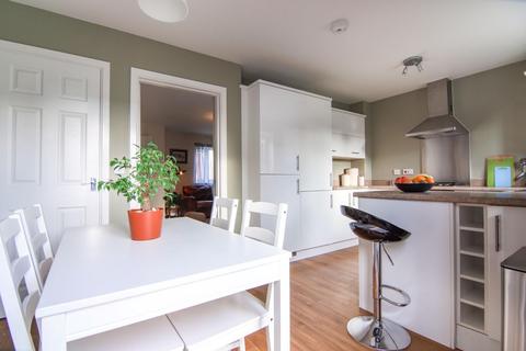 3 bedroom semi-detached house to rent, Astoria Drive, Coventry CV4