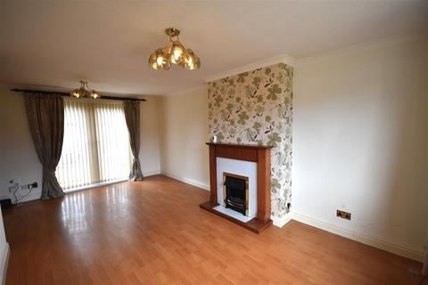 3 bedroom semi-detached house for sale, Russell Road, Goole