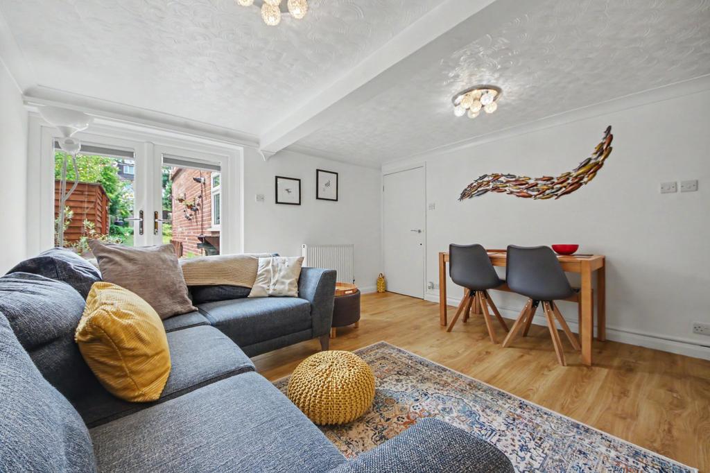 Apartment in Southampton, Midanbury - More